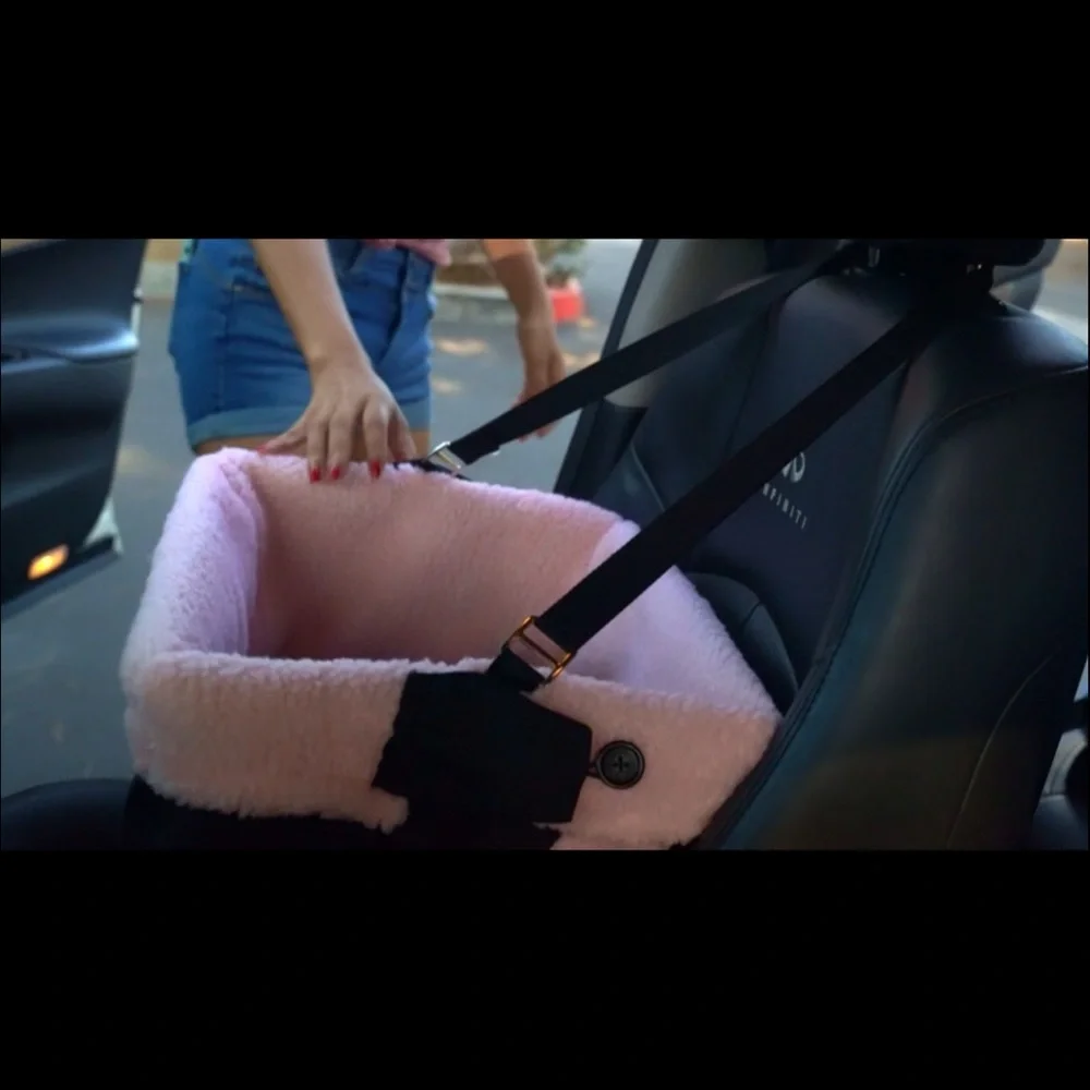 Car seat for dogs nearly used perfect condition